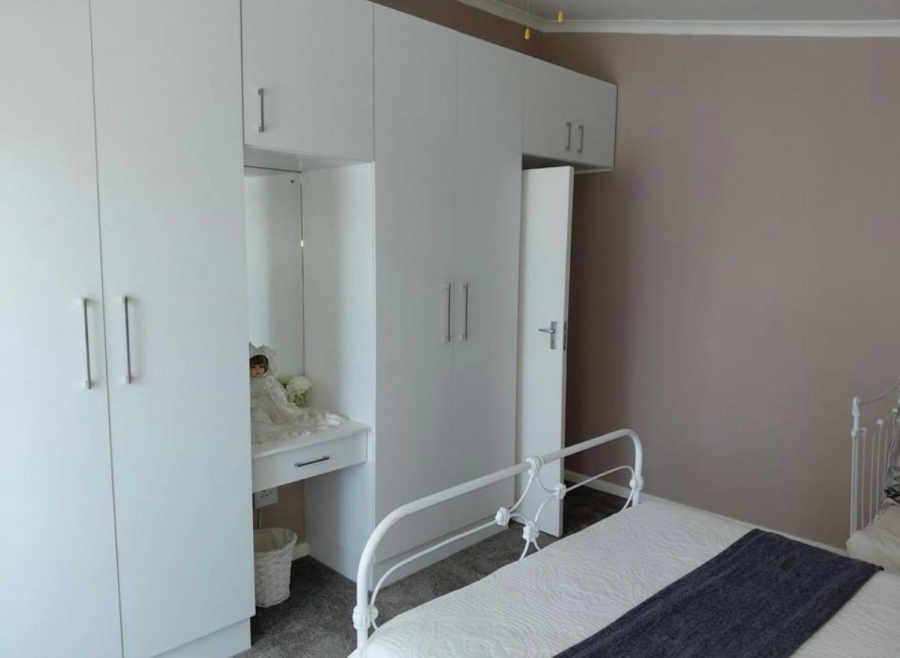 4 Bedroom Property for Sale in Bothasrus Eastern Cape